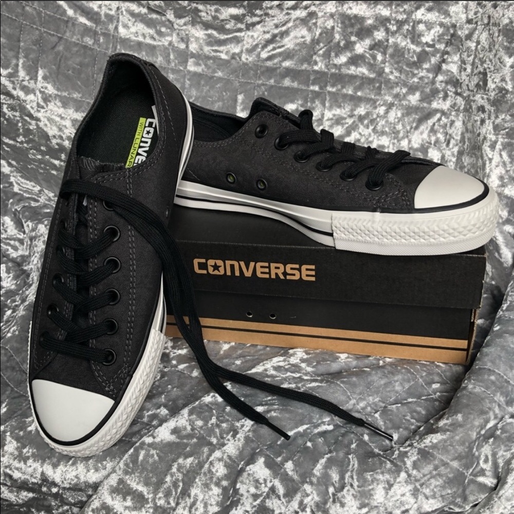 🖤NWT🖤 Canvas Converse! (Unisex)